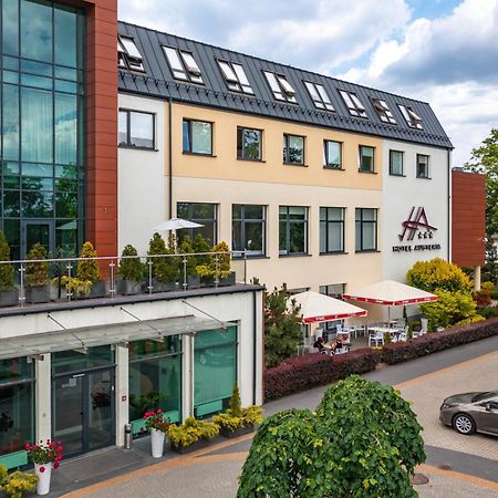 Hotel Austeria Conference & Spa チェホチネク エクステリア 写真