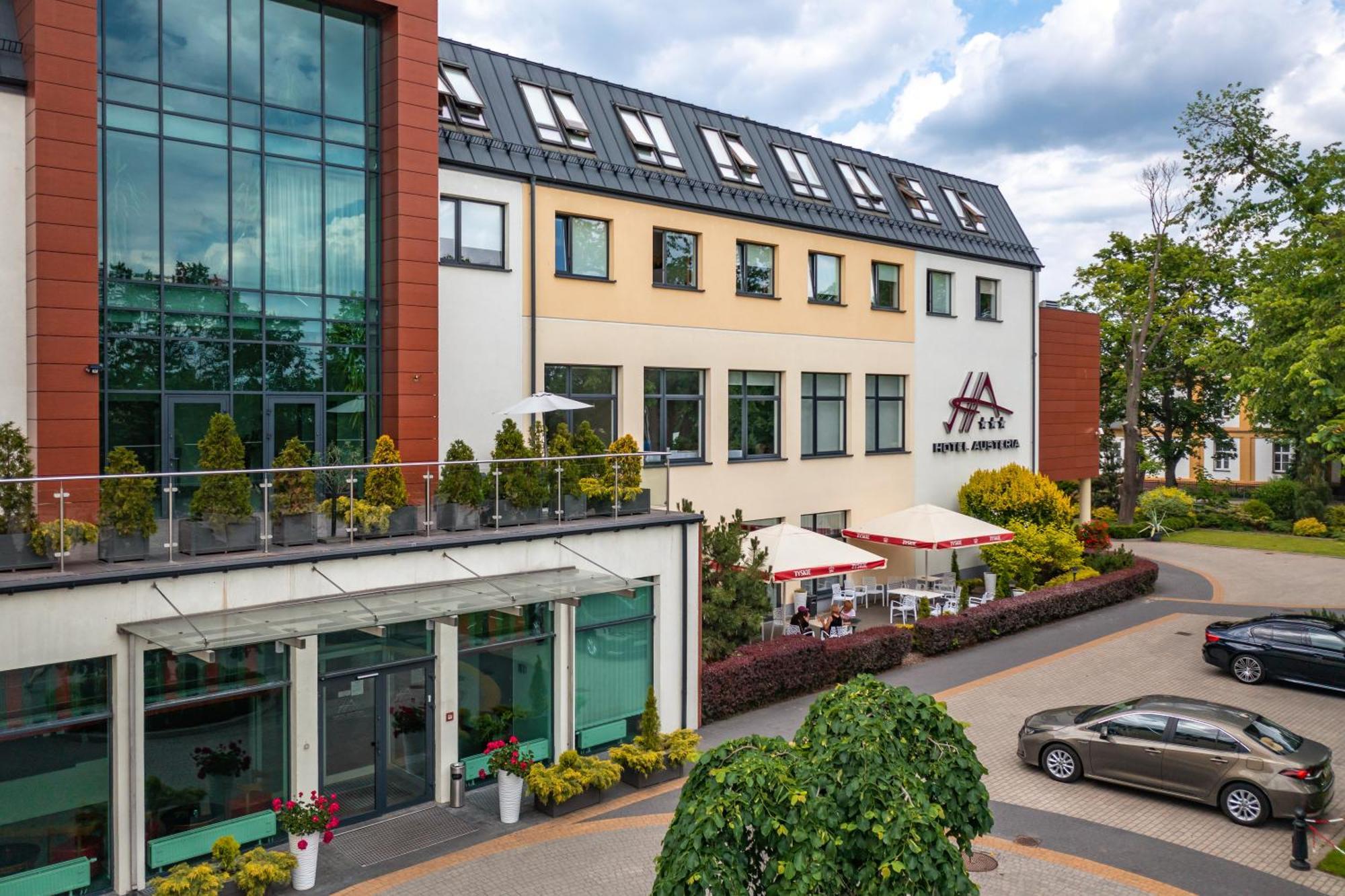 Hotel Austeria Conference & Spa チェホチネク エクステリア 写真